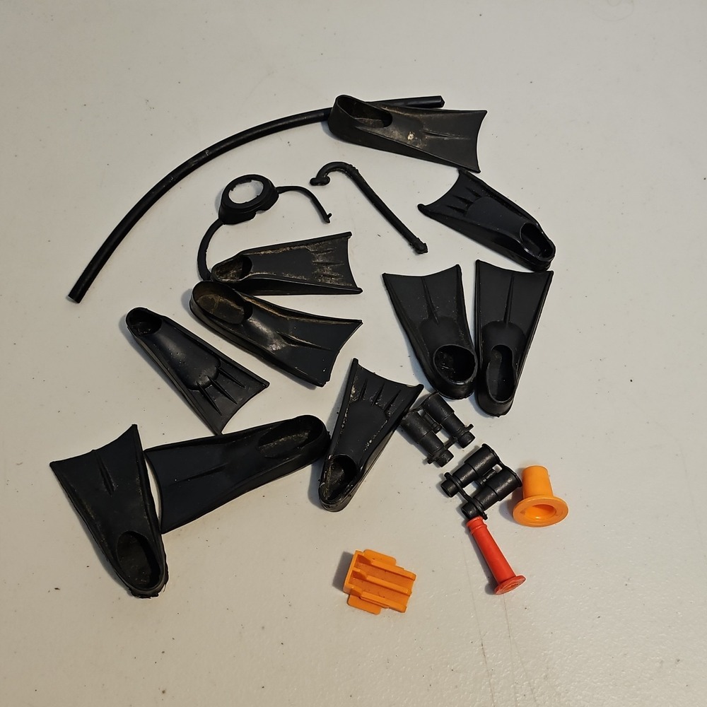 GI JOE 1964-70's Adventure Team Accessory Lot E